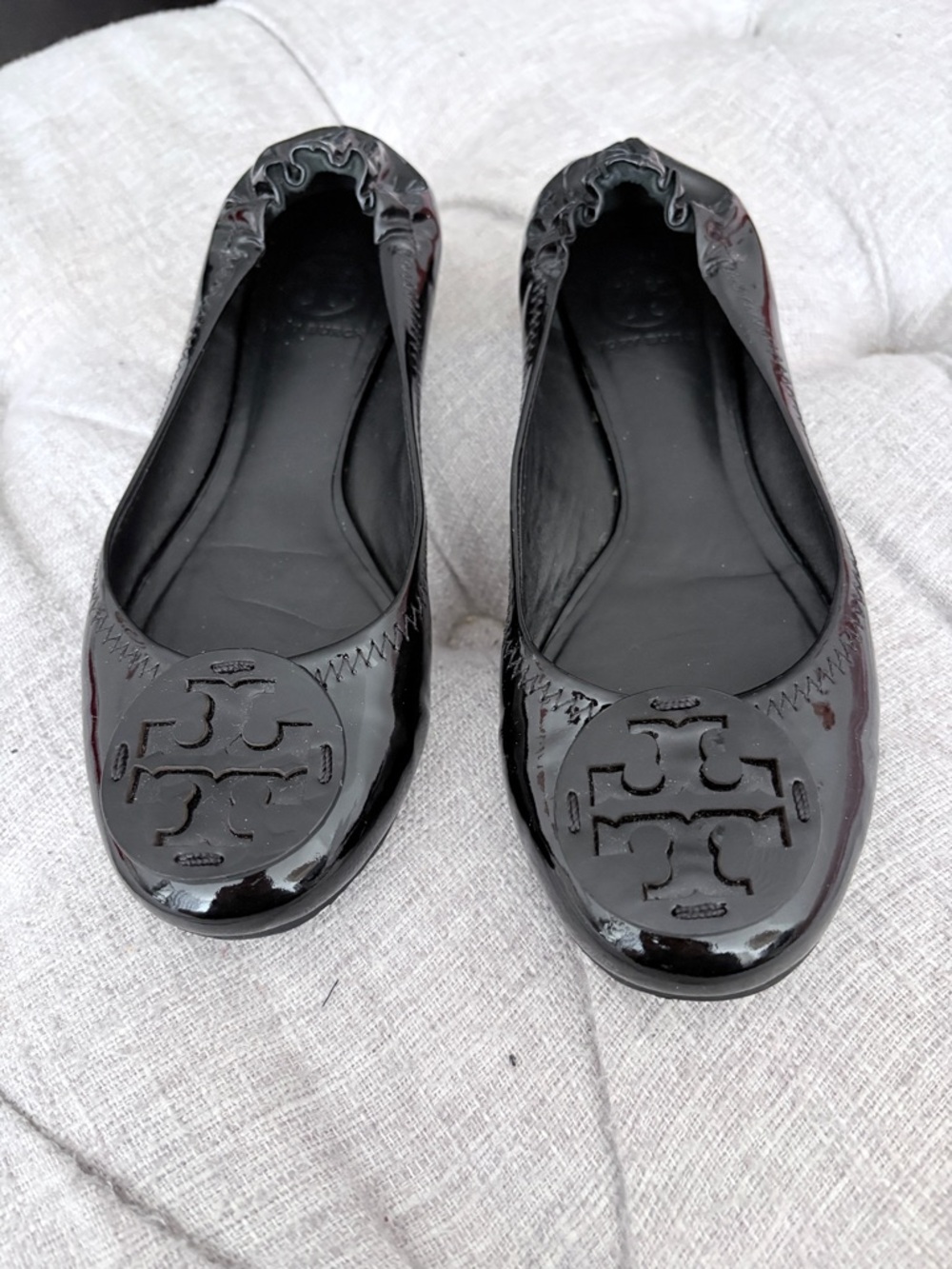 Tory Burch Black Patent Leather Logo Ballet Flats, Size 6.5